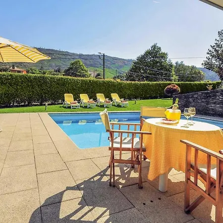 Sleeps 8 Air Con Wifi Venade